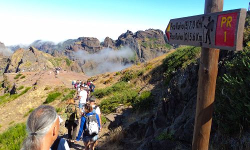 PROMENADE EN MONTAGNE PICO AREEIRO - PICO RUIVO